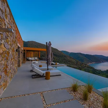 Sundance Villa Kechria